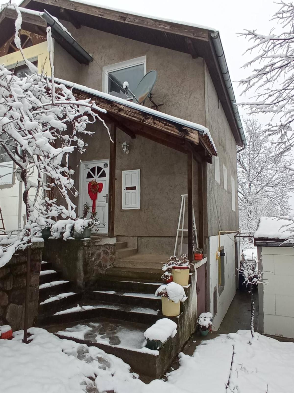 Apartman Nikola Rakovac Luaran gambar